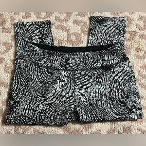 Ikonik Athletic Leggings Sz XL With Zipper Pocket